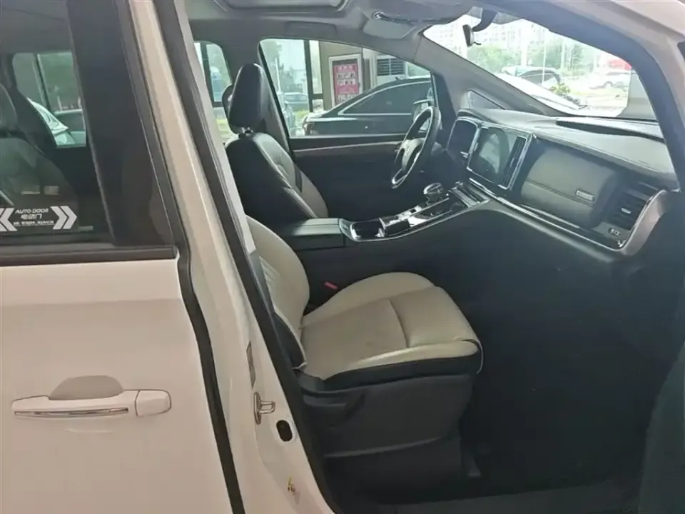 GAC Trumpchi M8