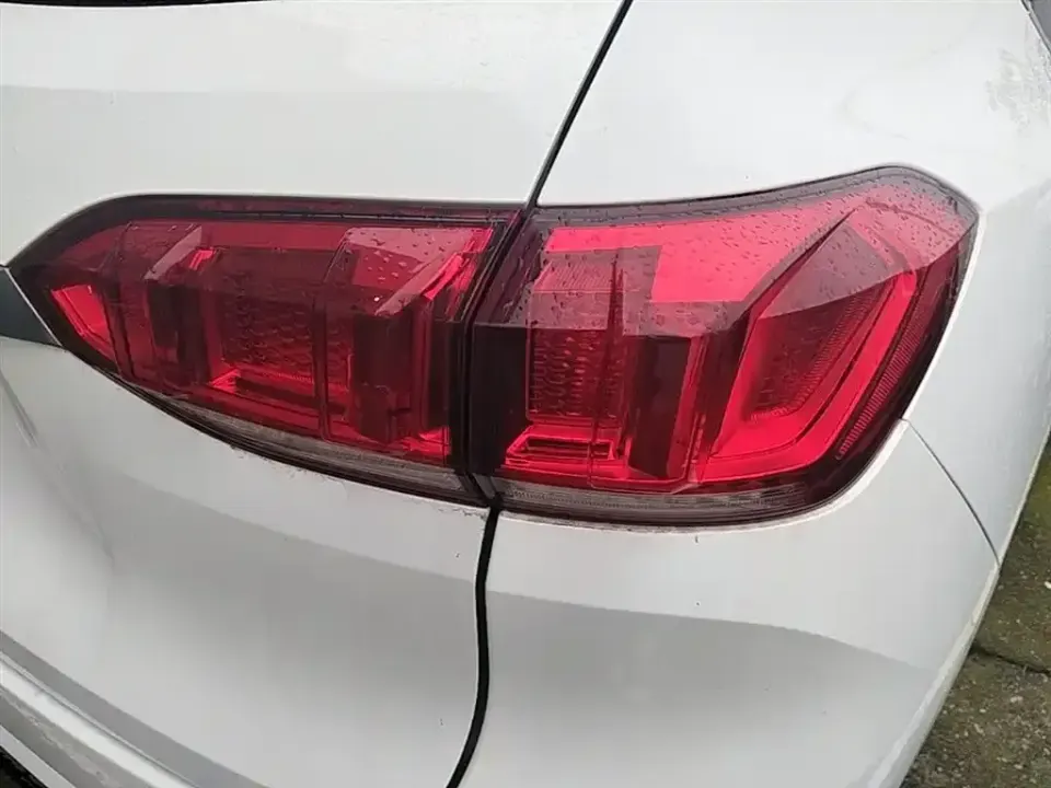 WEY Wey VV6