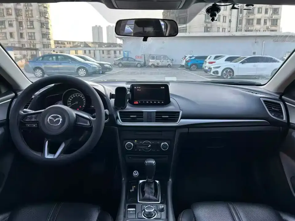 Mazda 3 Axela