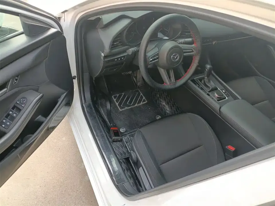 Mazda 3 Axela