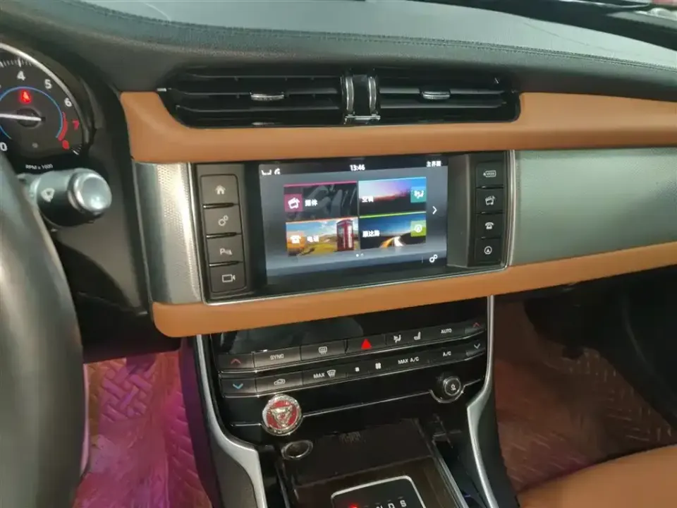 Jaguar XFL