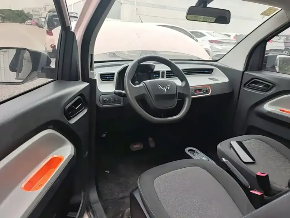 Wuling MINIEV