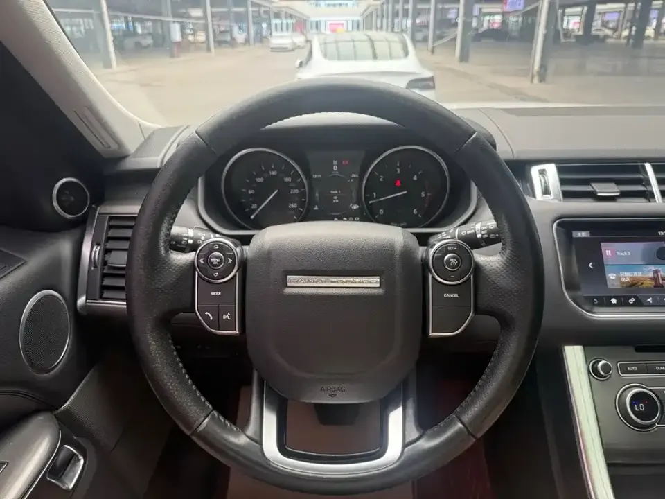 Land Rover Sport