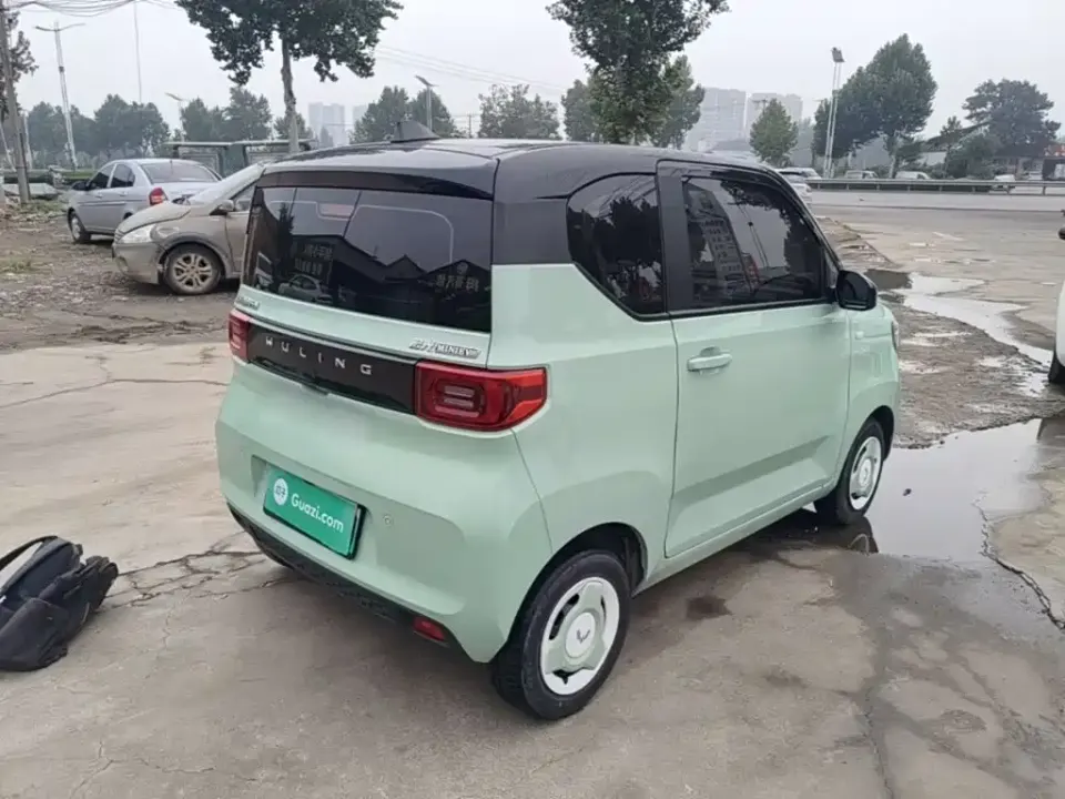 Wuling MINIEV