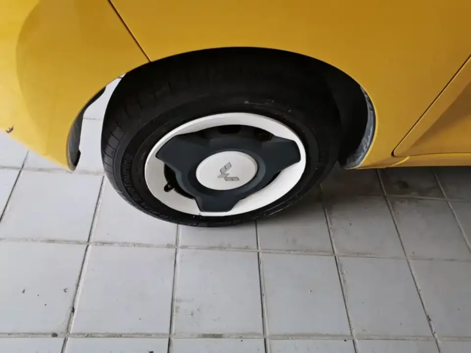 Wuling MINIEV