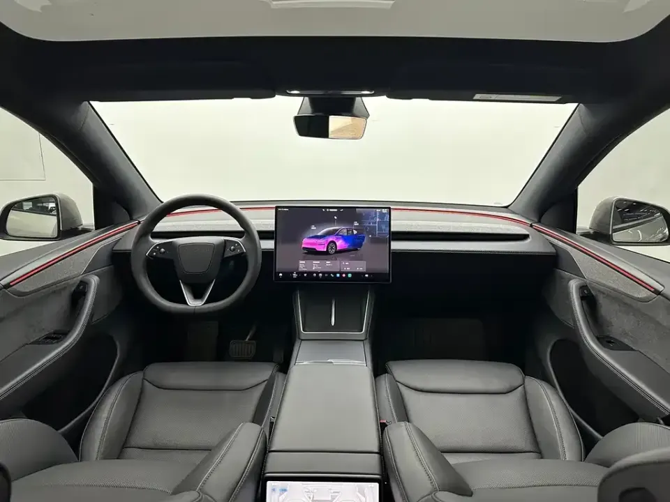 Tesla Model Y L