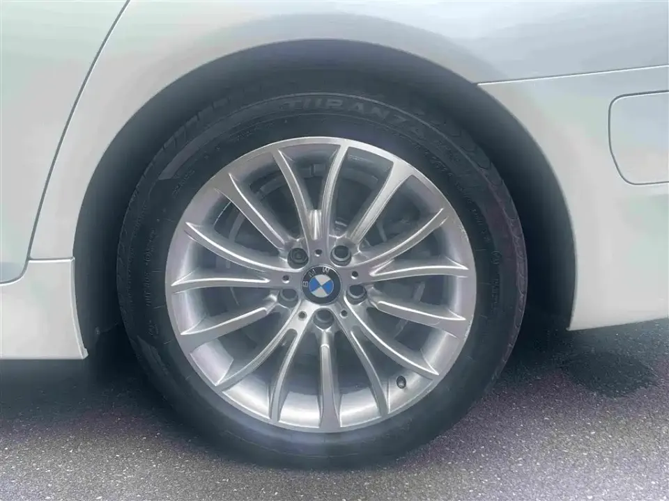 BMW 5 Series New Energy