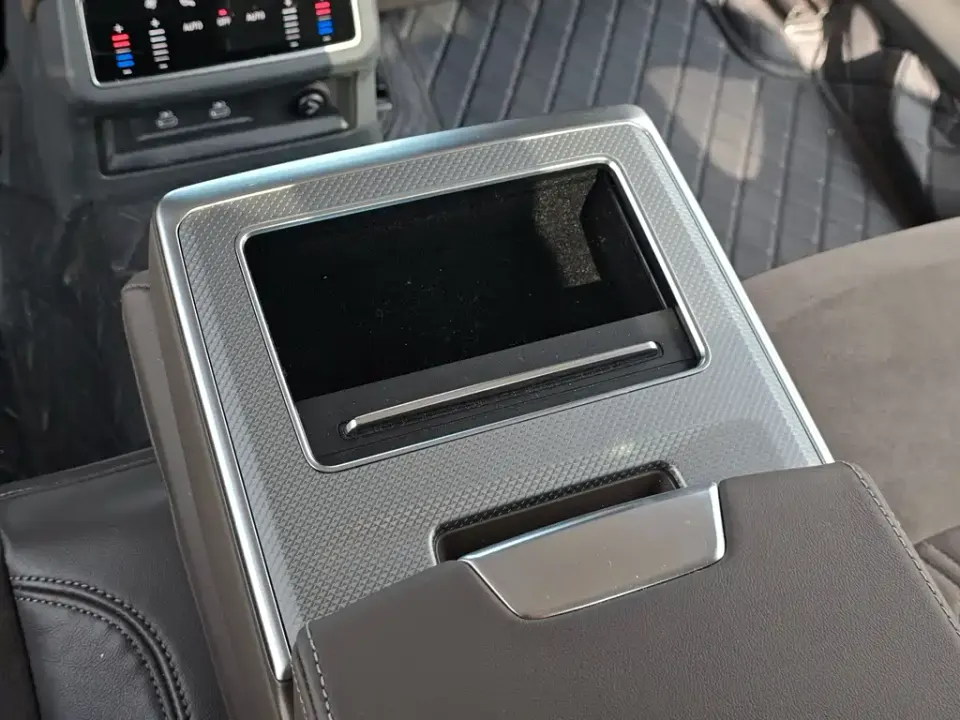 Audi A7L