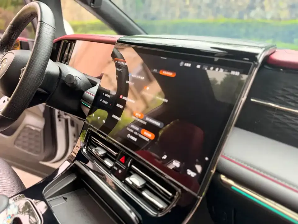 GAC Trumpchi M8