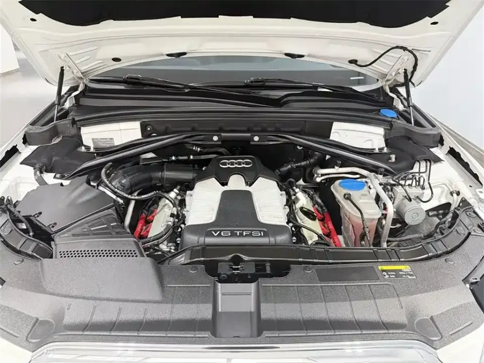 Audi Q5 (Import)