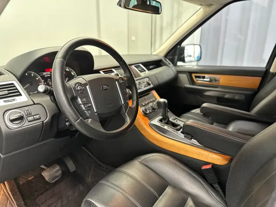 Land Rover Sport