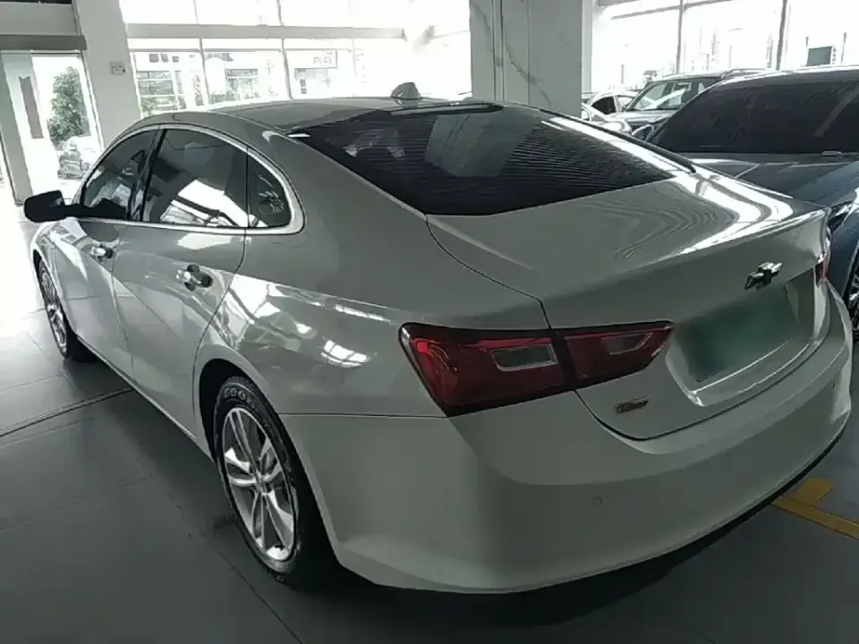 Chevrolet Malibu XL