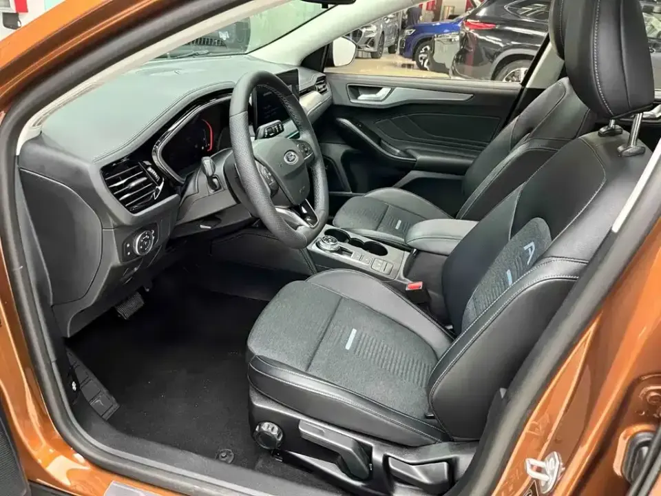 Ford Focus Active