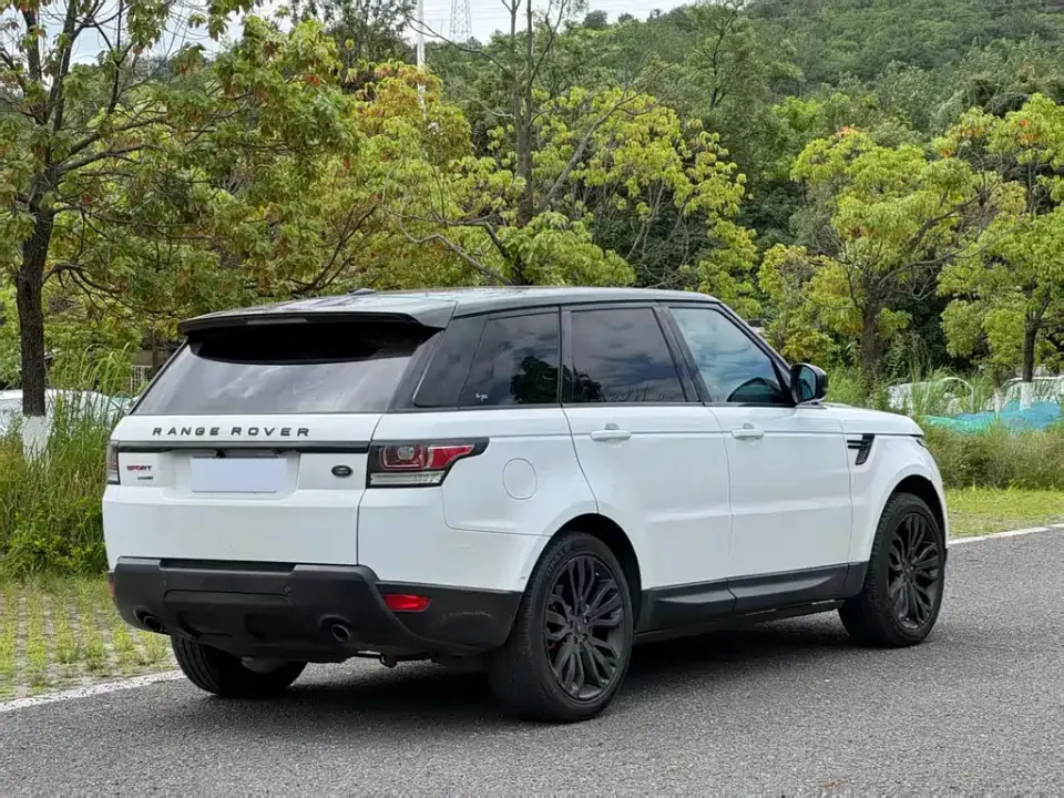 Land Rover Sport