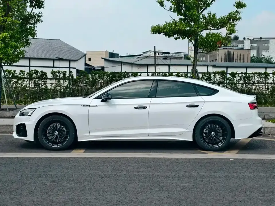 Audi A5 (Import)