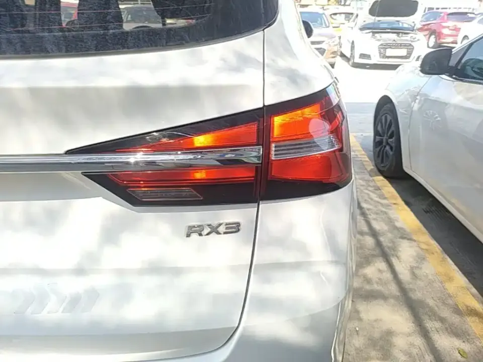 Roewe RX3