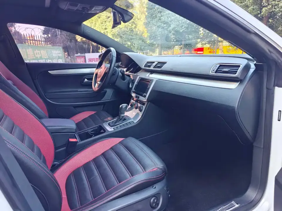 Volkswagen CC