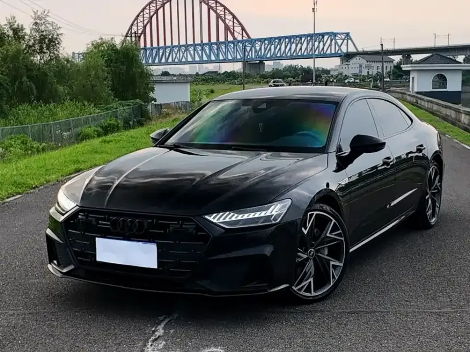 Audi A7L