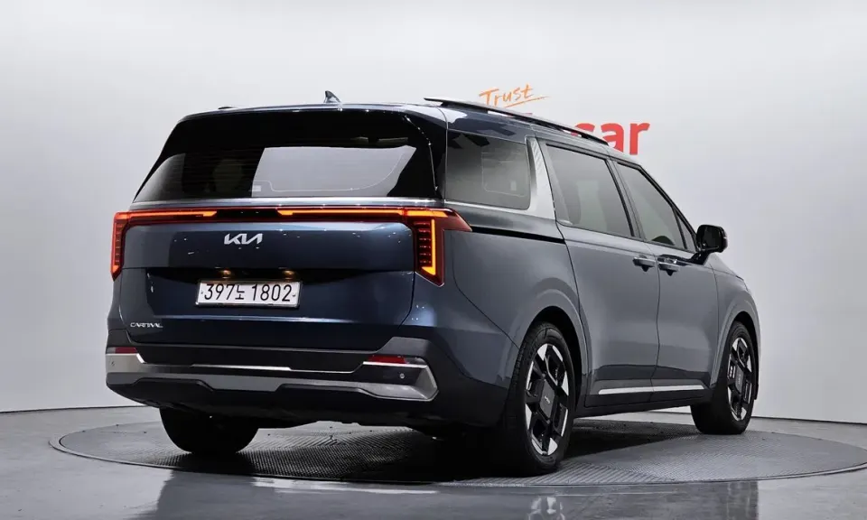 Kia Canival