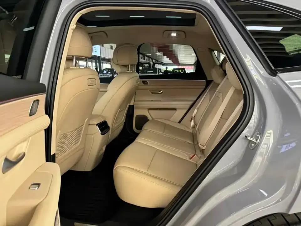 AITO AITO M5