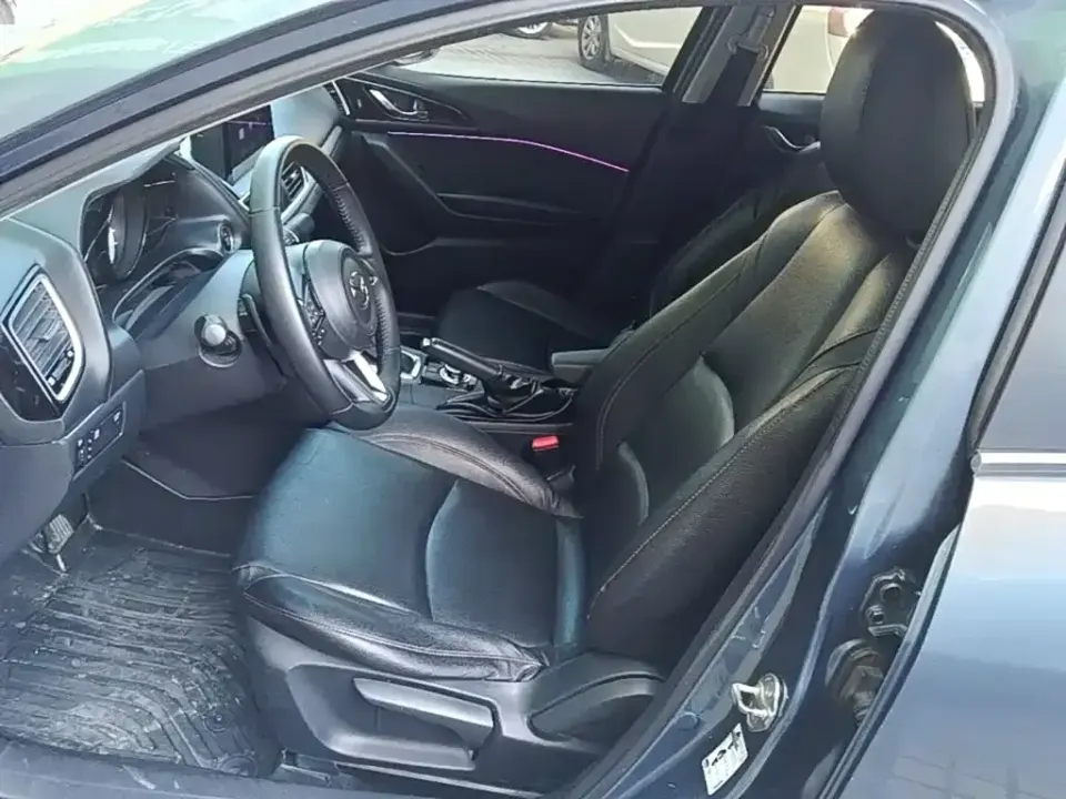 Mazda 3 Axela