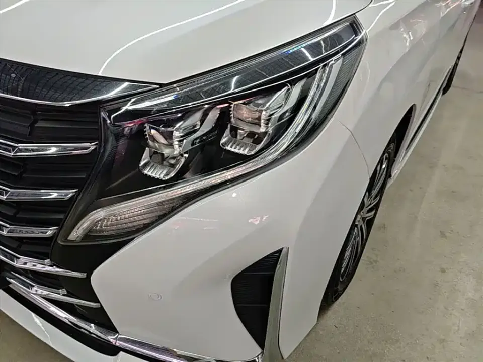 GAC Trumpchi M8
