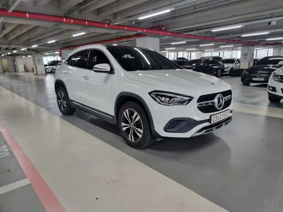 Mercedes-Benz GLA-Class