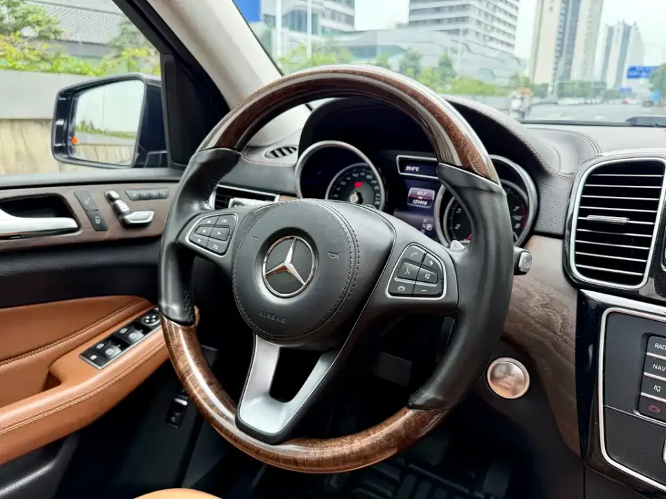 Mercedes-Benz GLS
