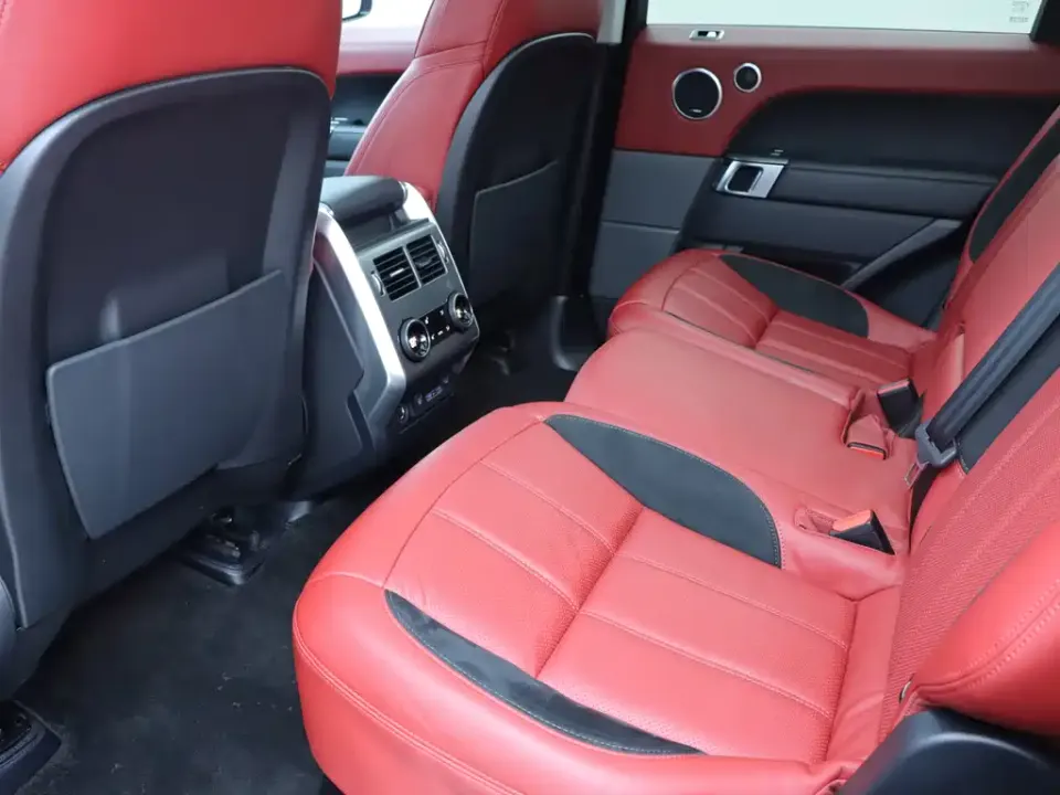 Land Rover Sport