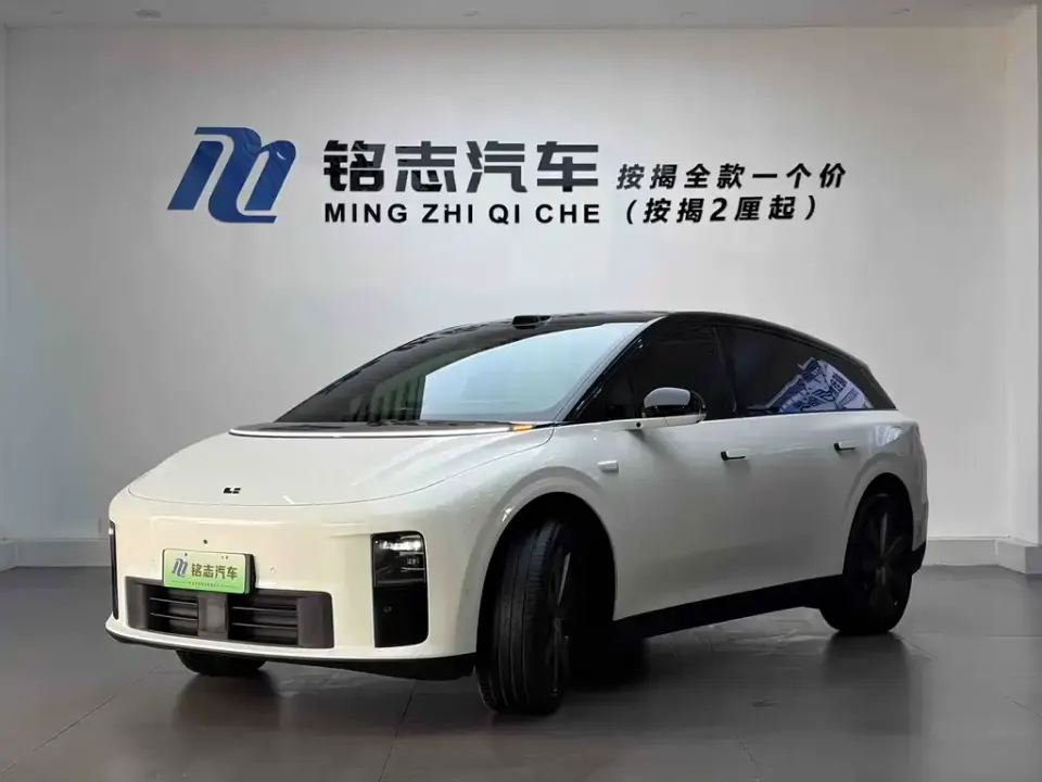 Li Li i6