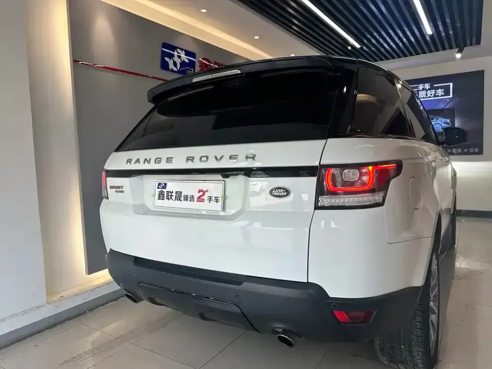 Land Rover Sport