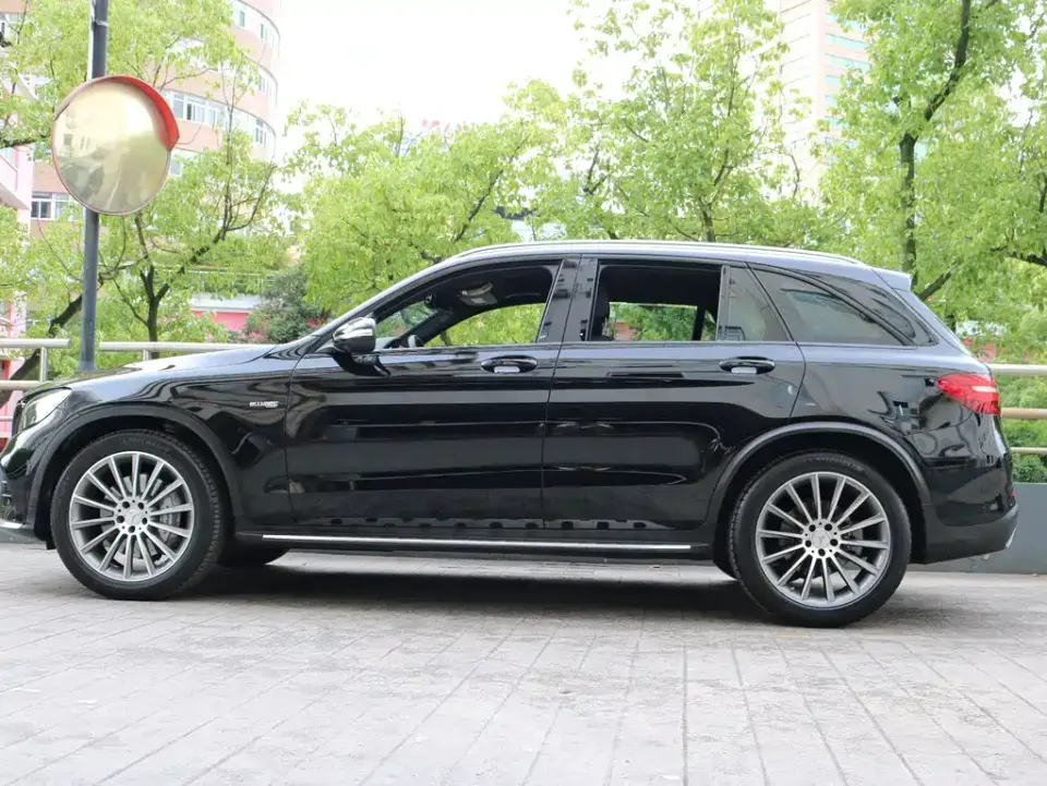 Mercedes-Benz GLC AMG