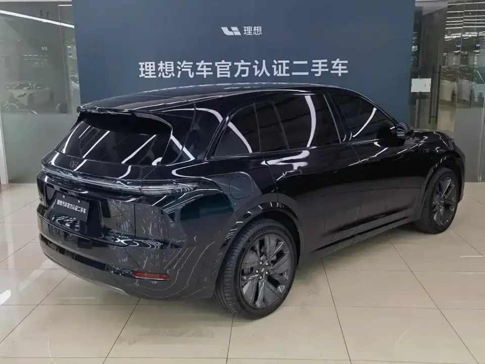 Li Li L7