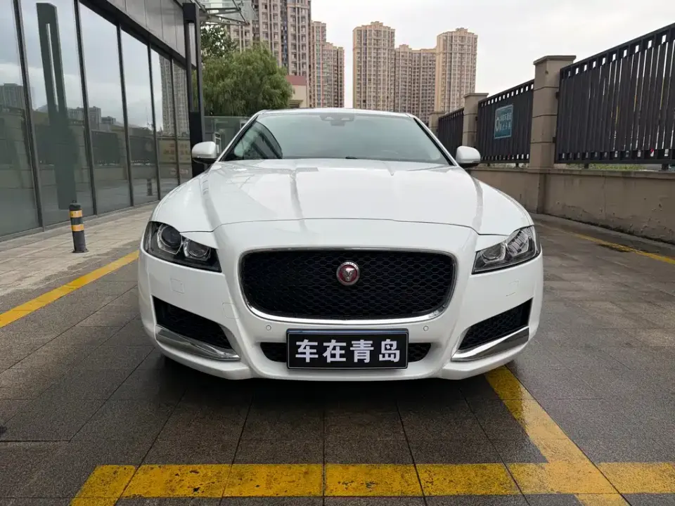 Jaguar XFL