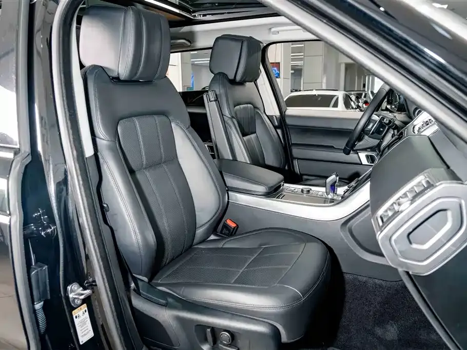 Land Rover Sport