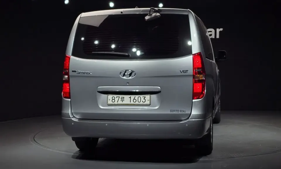 Hyundai Starex