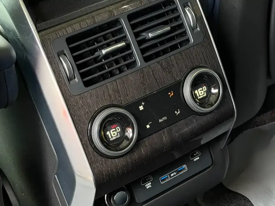 Land Rover Sport