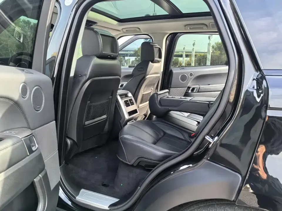 Land Rover Sport
