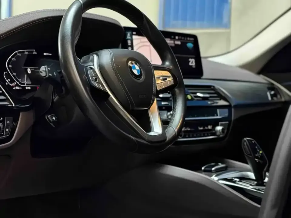 BMW 5 Series New Energy
