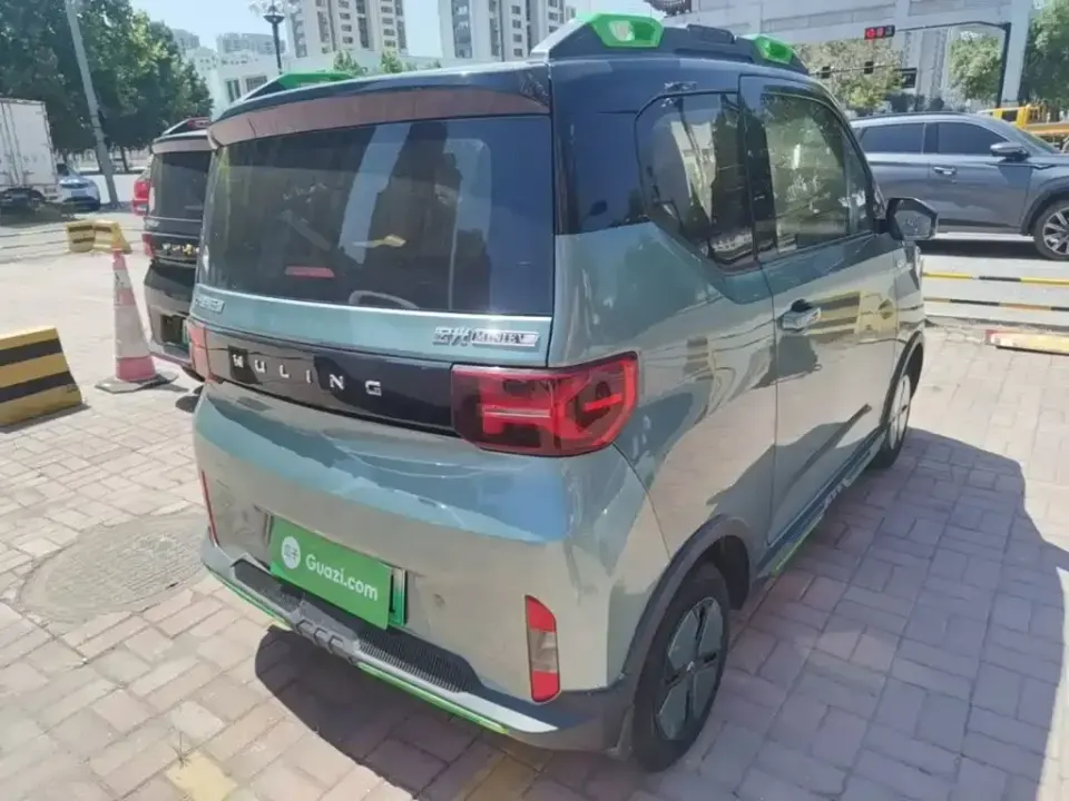 Wuling MINIEV