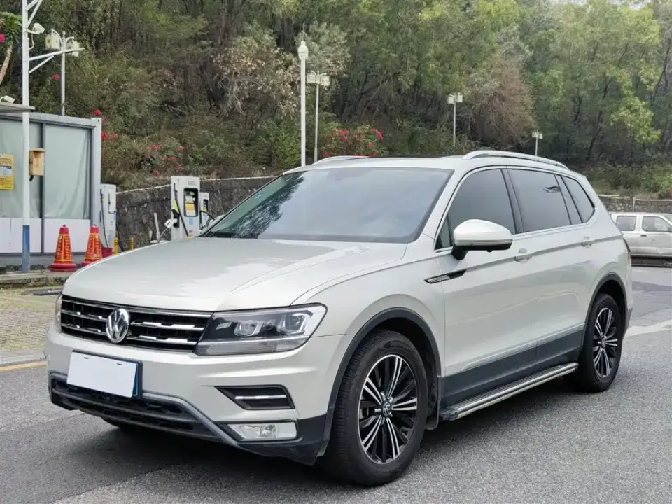 Volkswagen Tiguan L