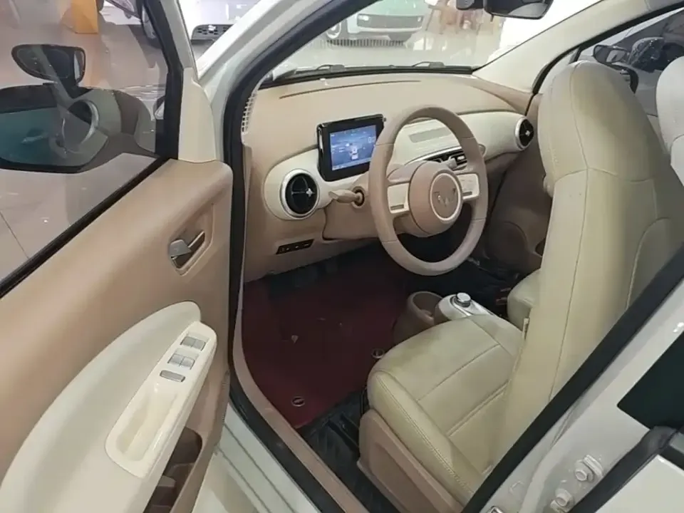 Wuling MINIEV