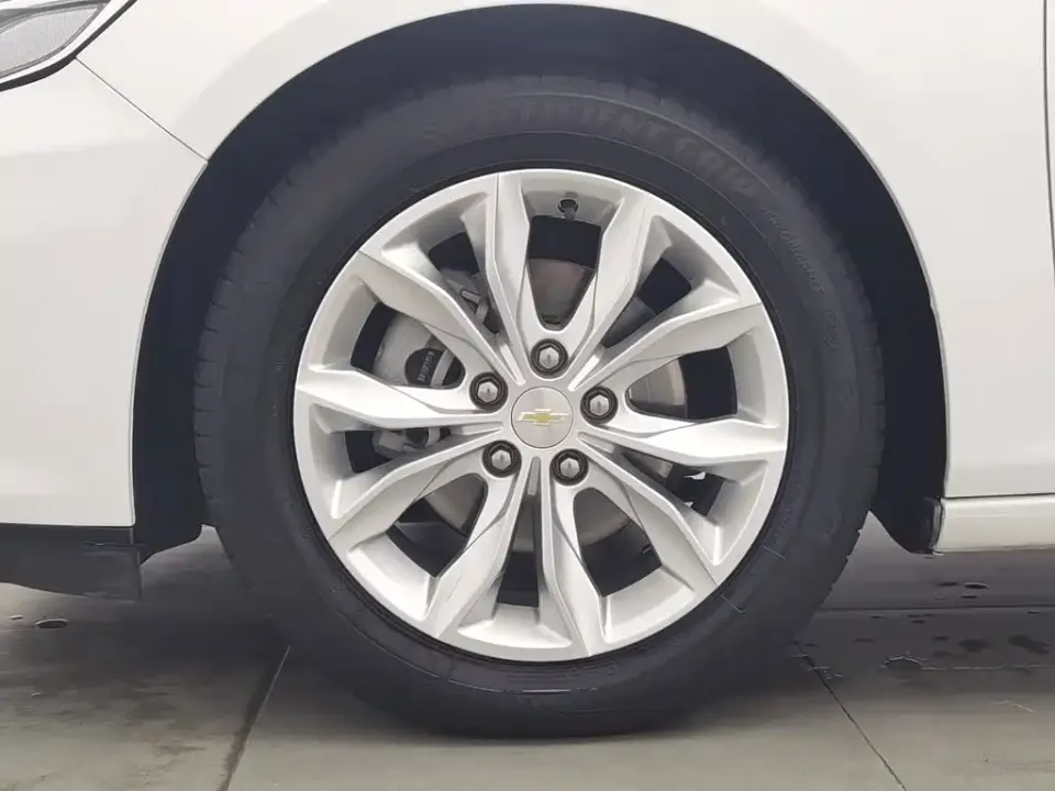 Chevrolet Malibu XL