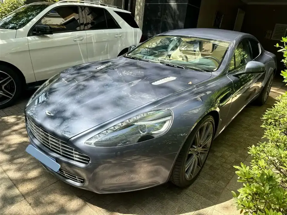Aston Martin Rapide