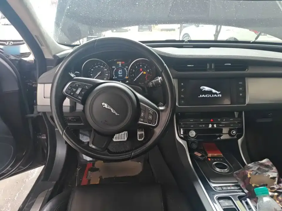 Jaguar XFL