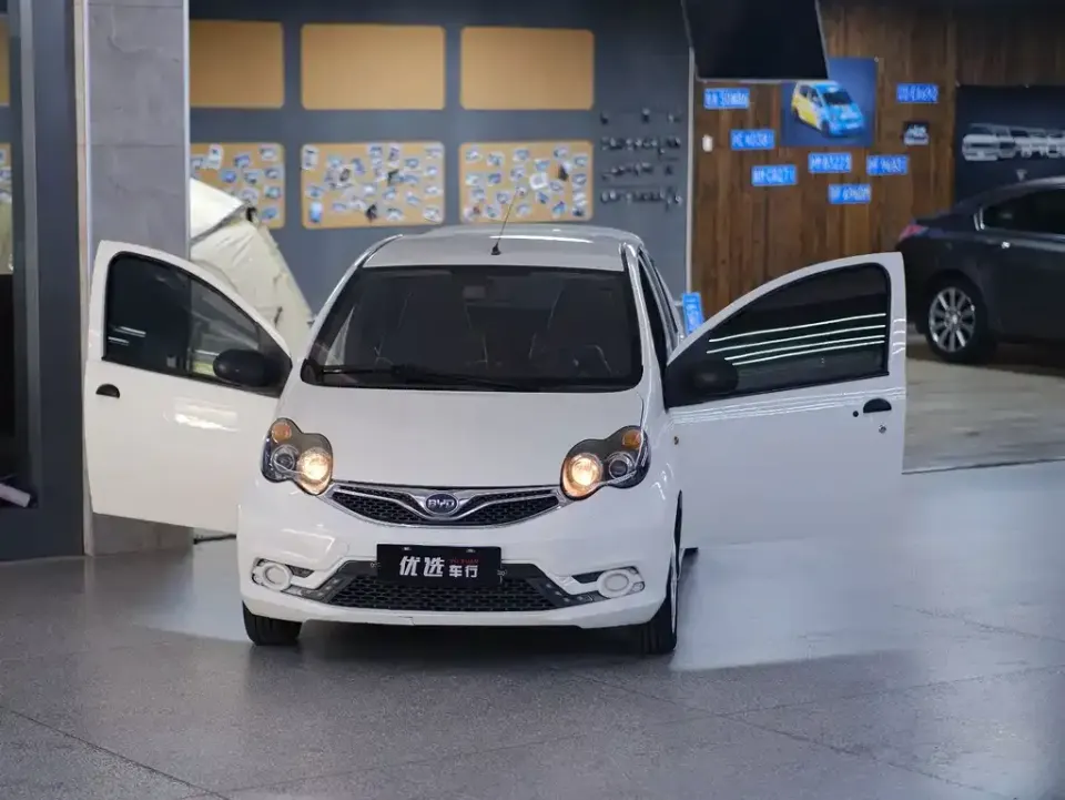 BYD F0
