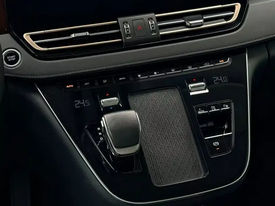 Hongqi Hongqi HQ9 PHEV