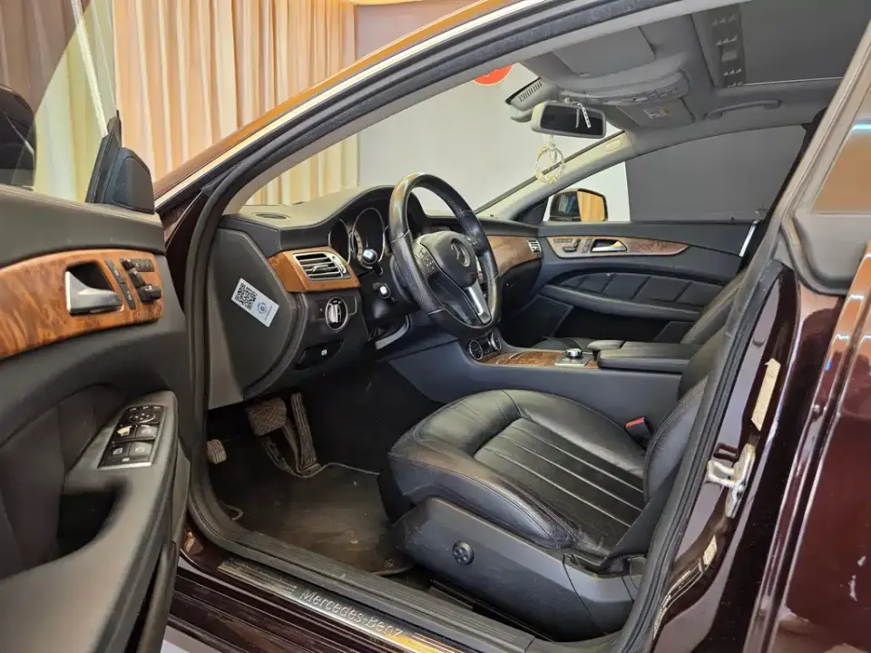 Mercedes-Benz CLS