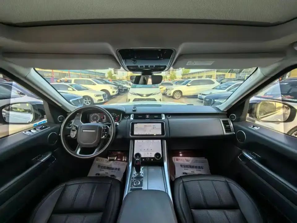 Land Rover Sport