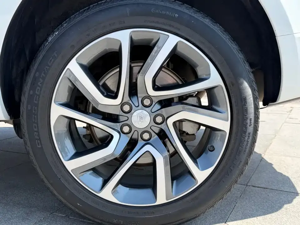 Land Rover Sport
